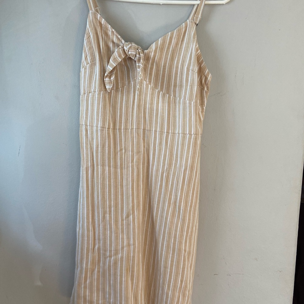 Hollister Casual Yellow Dress!!!